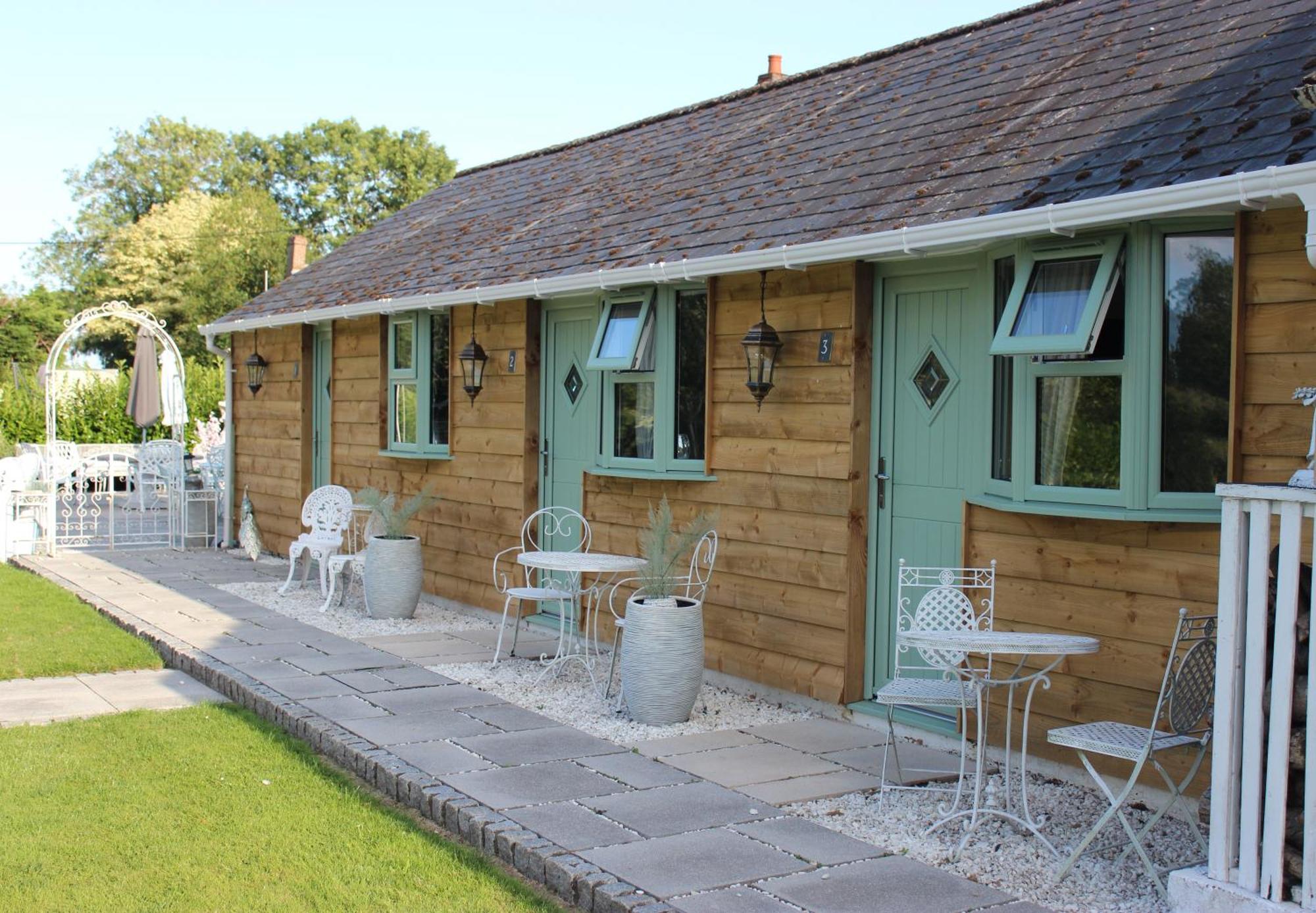The Willowford Milton Keynes Exterior photo